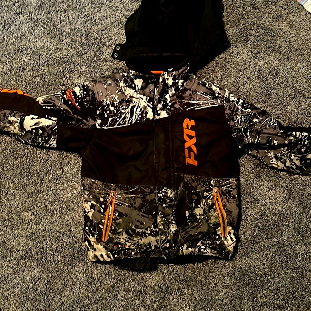 Boys youth jacket size 8